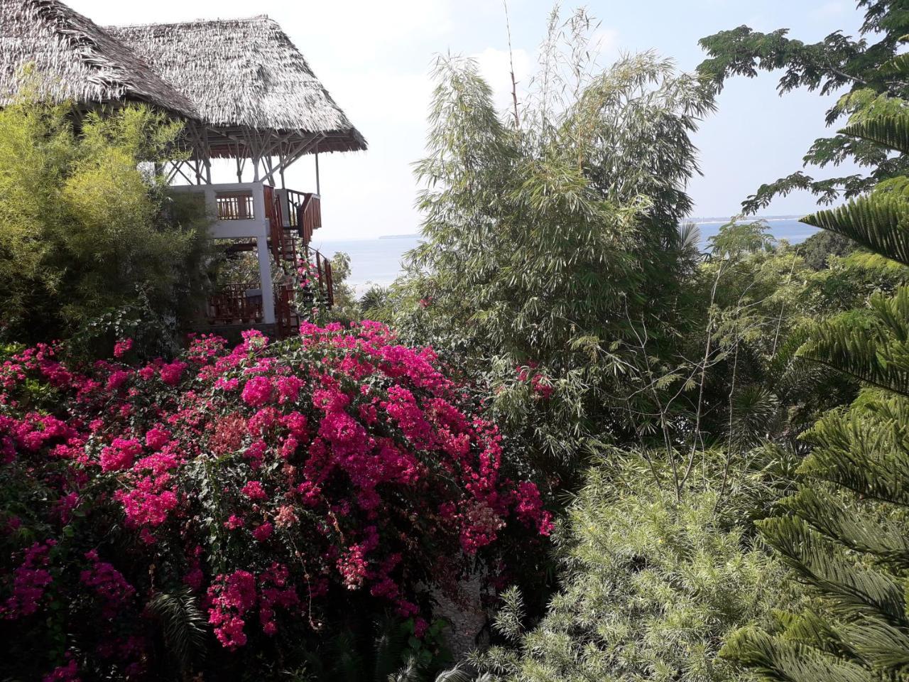Mangga Lodge Bira Exterior foto